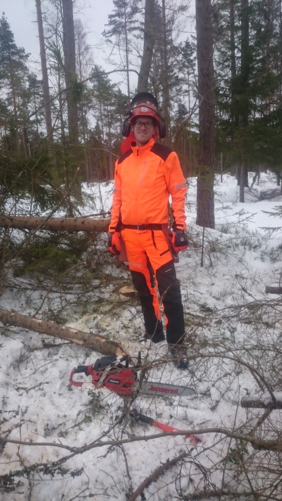 Example of tacit knowledge: chainsaw training with colleagues from Huskvarna R&D